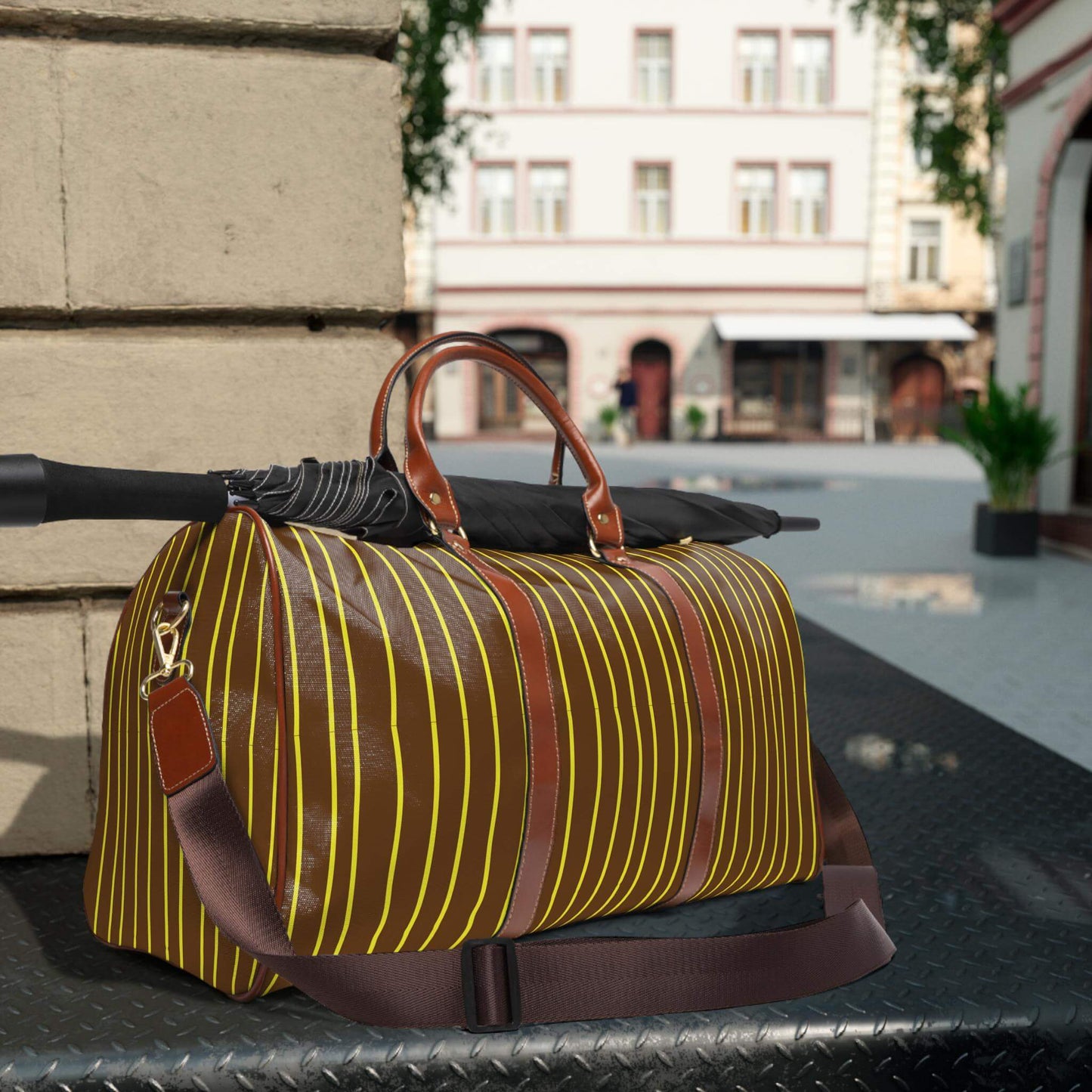 Classic stripe leather bag.