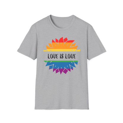 Gaylife - Love is love - Unisex Softstyle T-Shirt